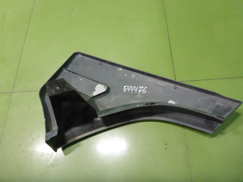 Накладка переднего крыла левого