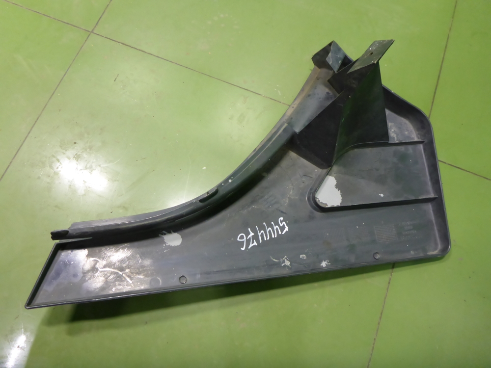 Накладка переднего крыла левого