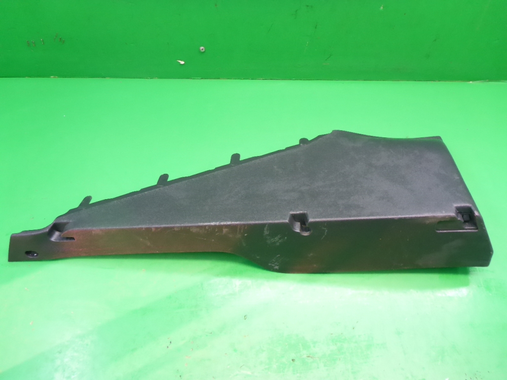 Держатель задней полки