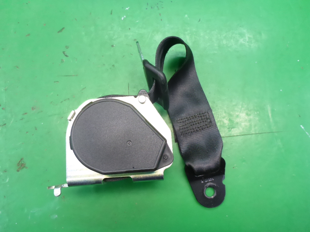 Ремень безопасности