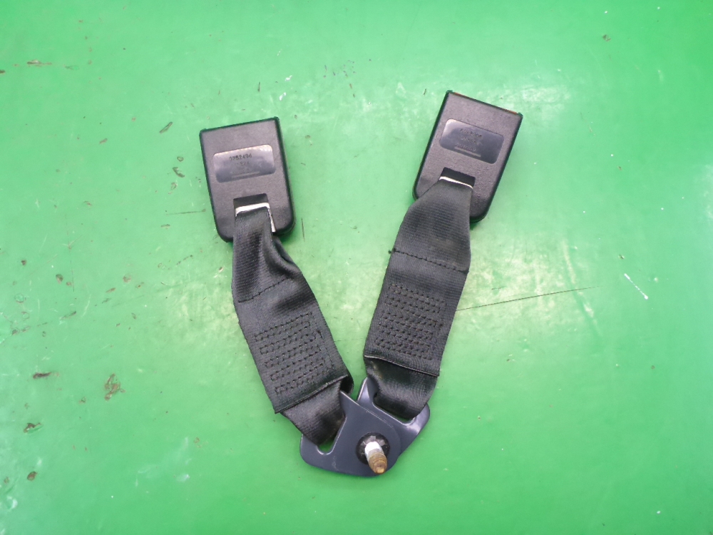 Ответная часть ремня безопасности