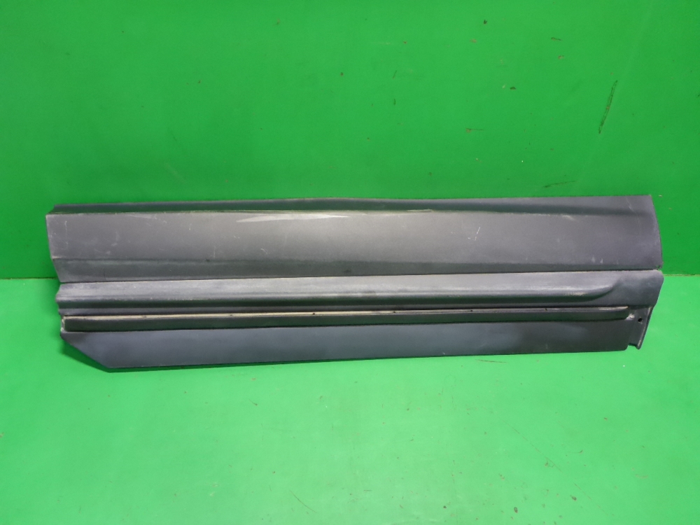 Накладка двери задней левой