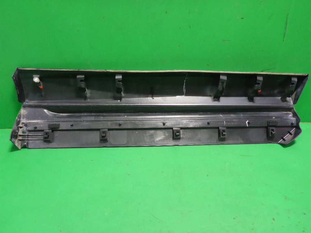 Накладка двери задней левой