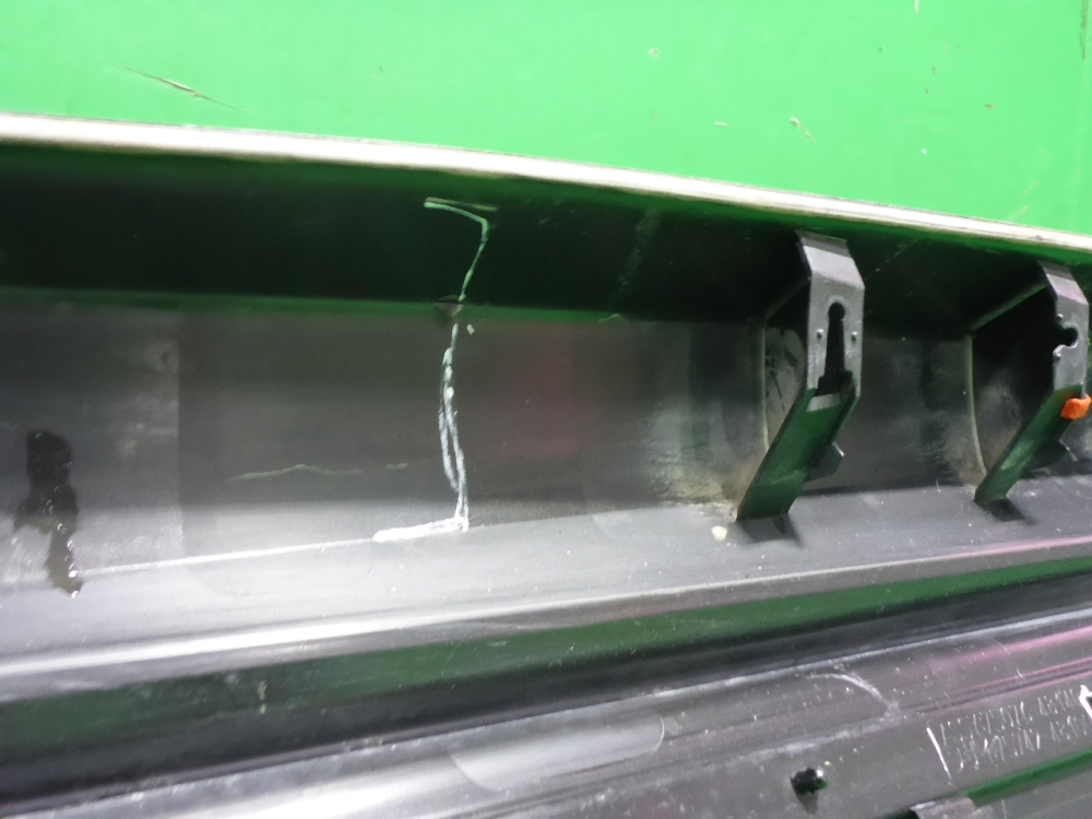 Накладка двери задней левой