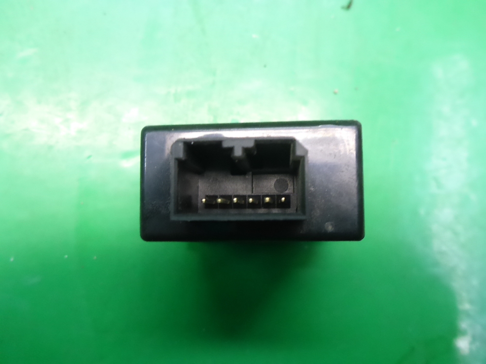 Кнопка корректора фар