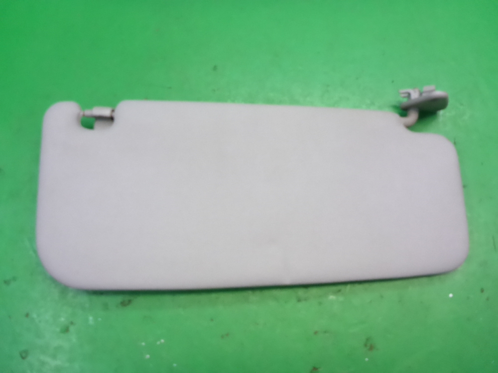 Козырек солнцезащитный