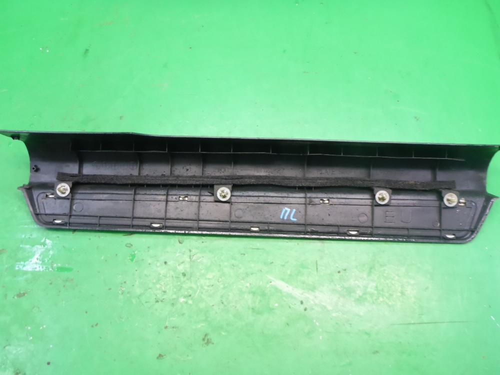 Накладка порога (внутренняя)