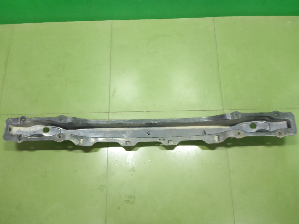 Усилитель заднего бампера