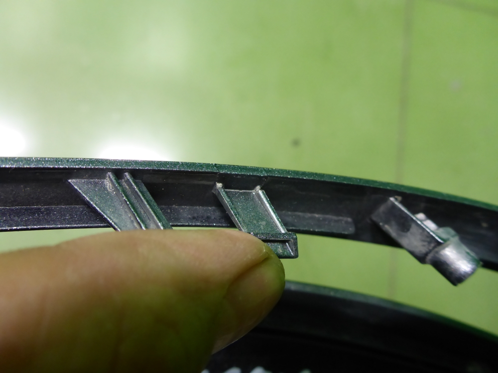 Накладка зеркала левого