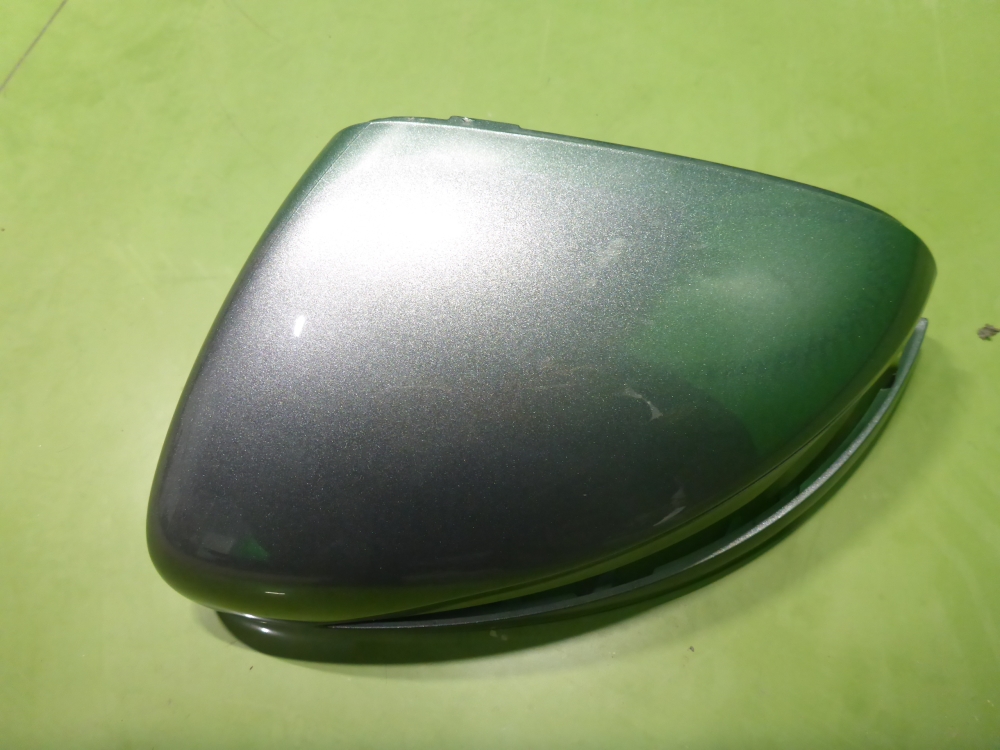 Накладка зеркала левого