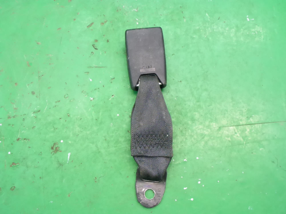 Ответная часть ремня безопасности