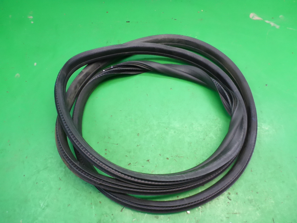 Уплотнитель двери