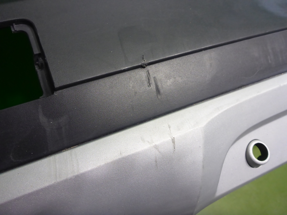 Бампер задний