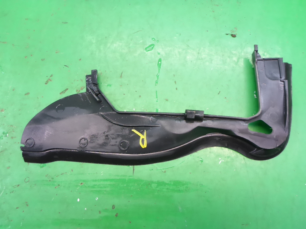 Молдинг лобового стекла