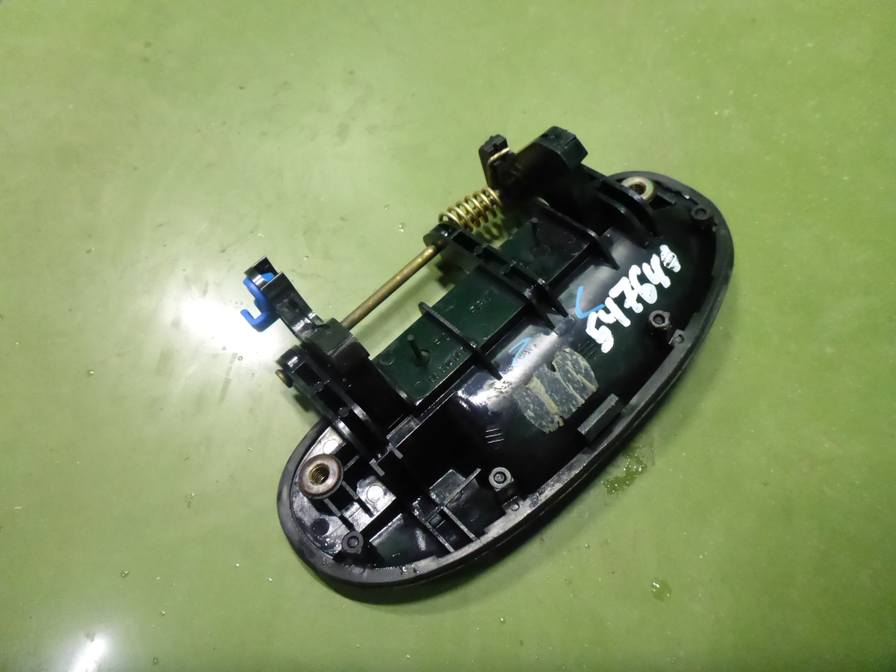 Ручка двери задней наружная левая