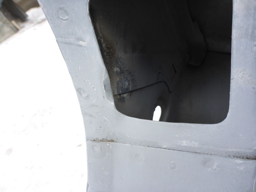 Крыло заднее левое