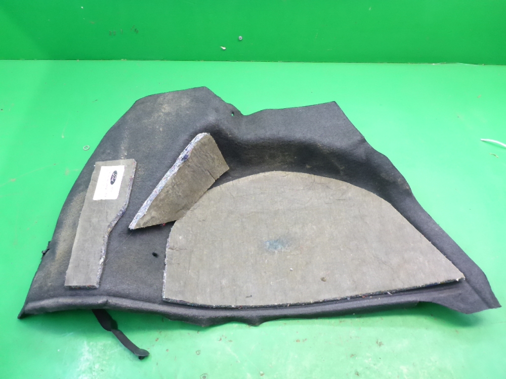 Обшивка багажника