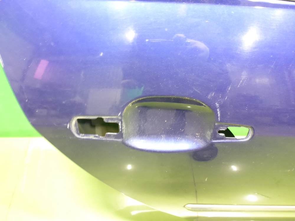 Дверь задняя правая