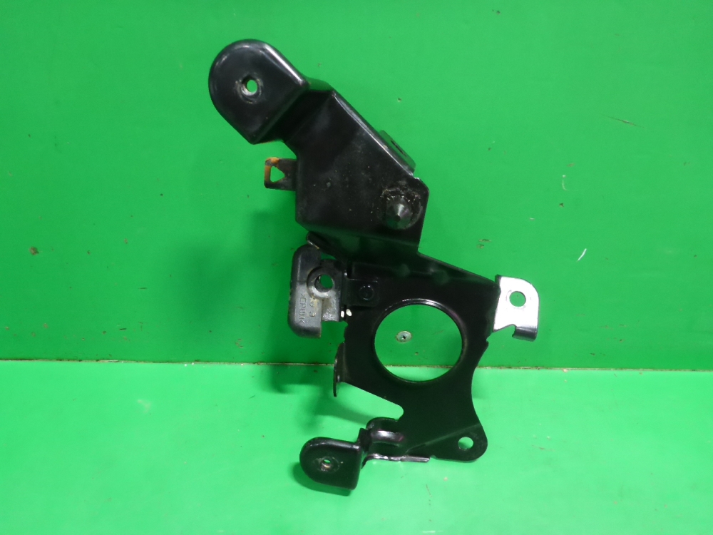 Кронштейн воздушного фильтра