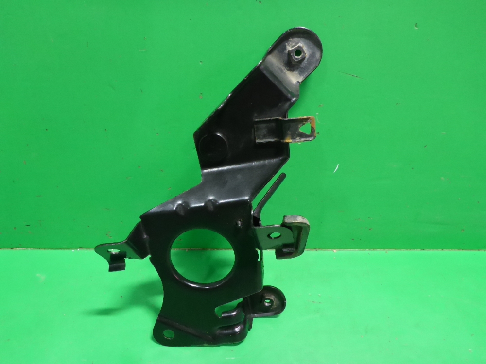 Кронштейн воздушного фильтра