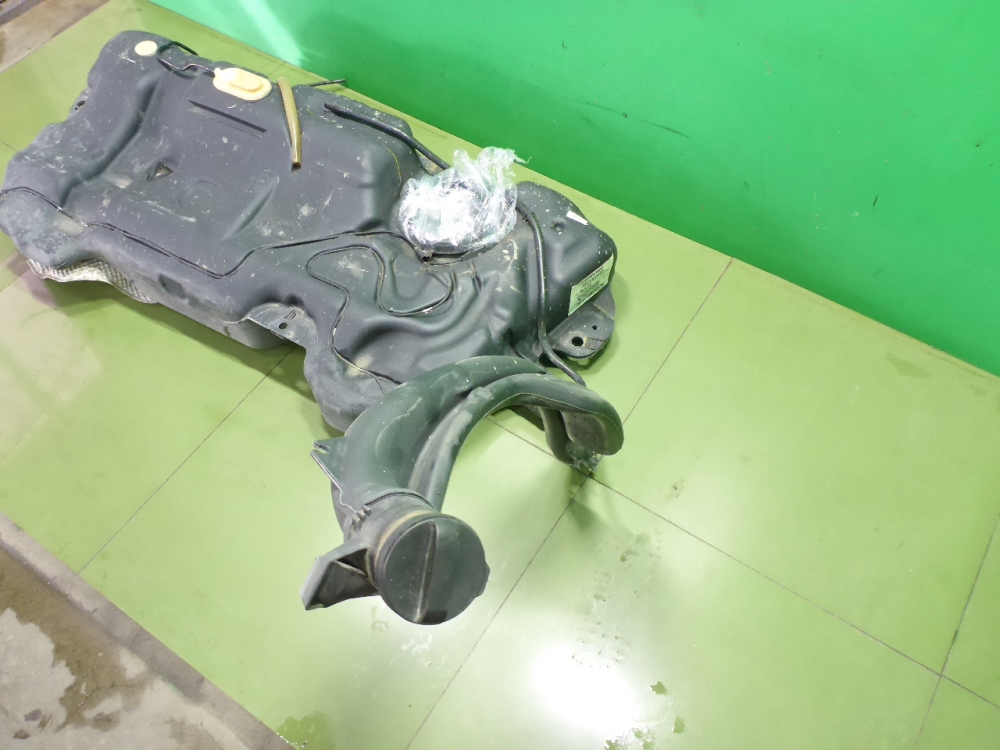 Бак топливный