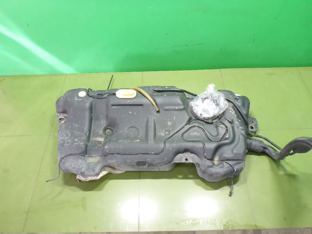 Бак топливный