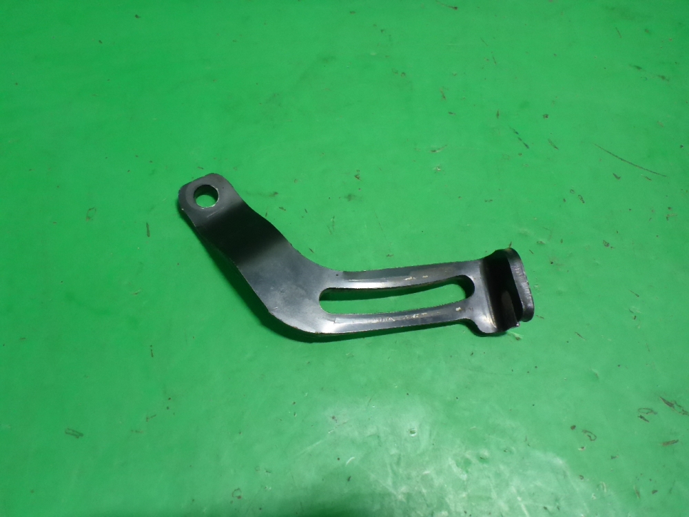 Кронштейн генератора