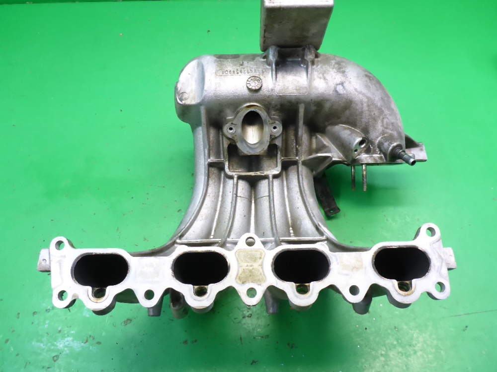 Коллектор впускной