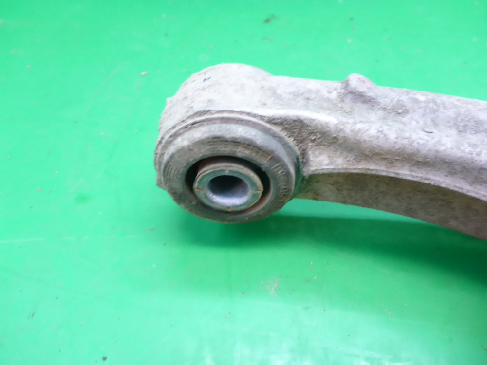 Рычаг задний верхний