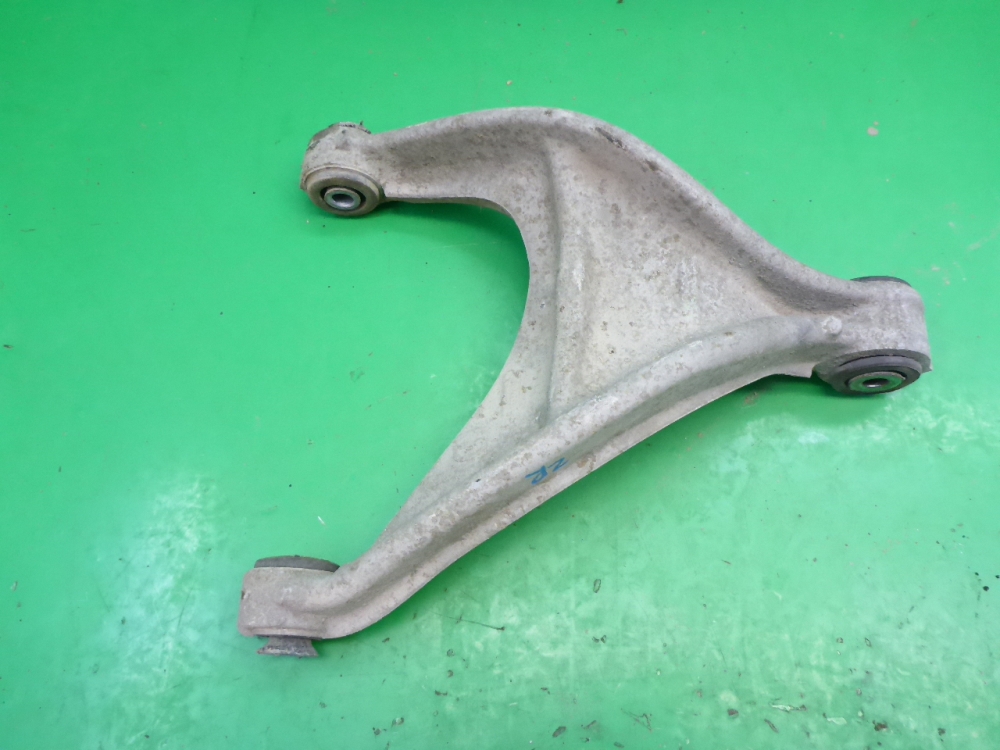 Рычаг задний верхний