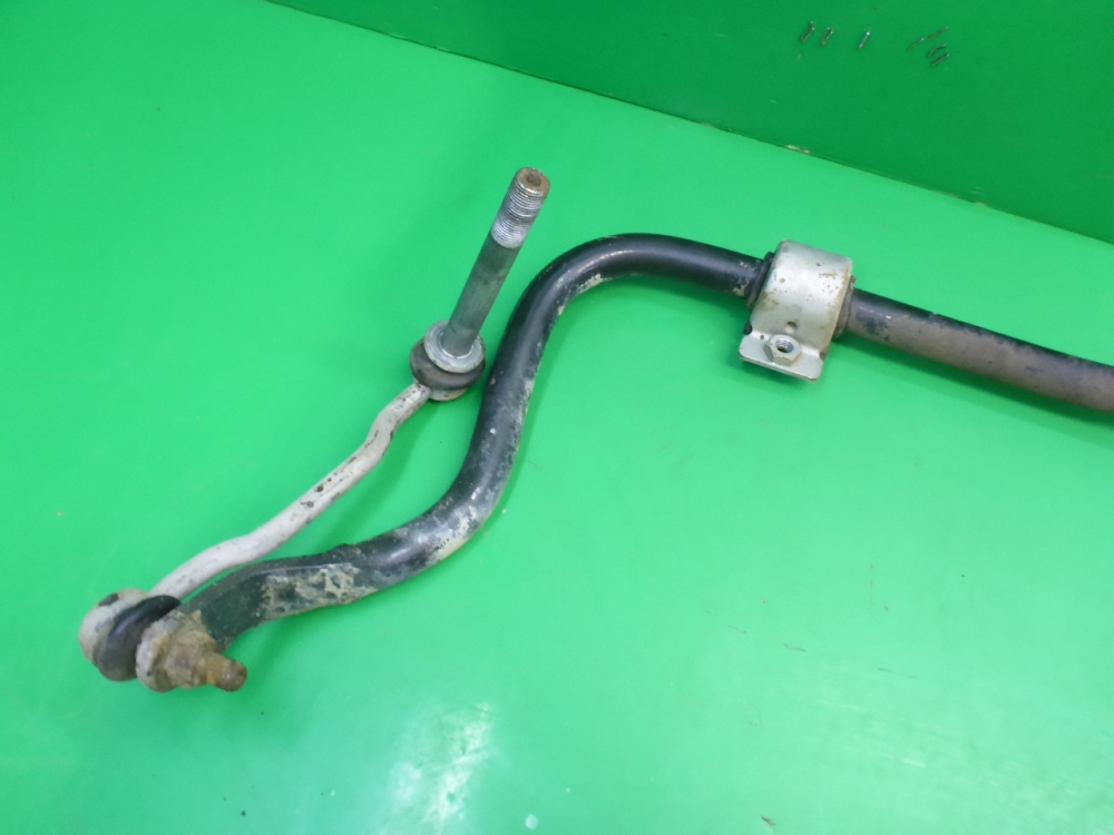 Стабилизатор передний