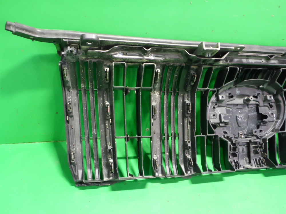 Решетка радиатора