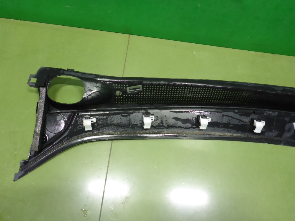 Решетка стеклоочистителей (Жабо)