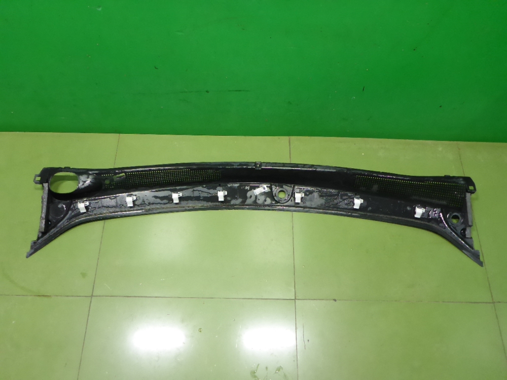 Решетка стеклоочистителей (Жабо)