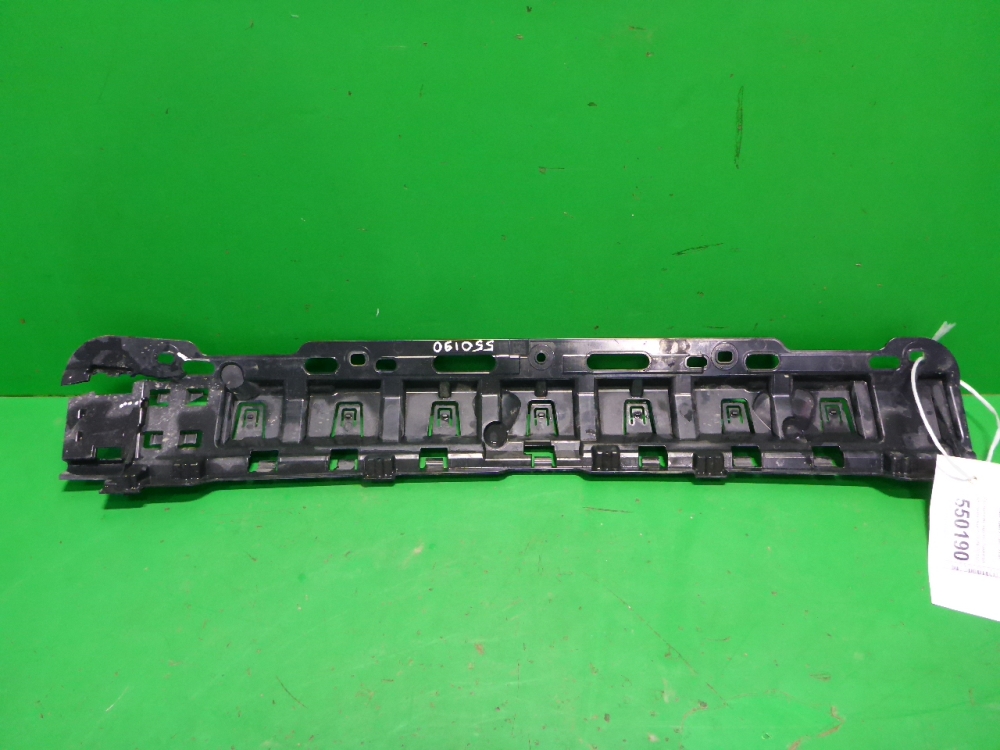 Кронштейн заднего бампера