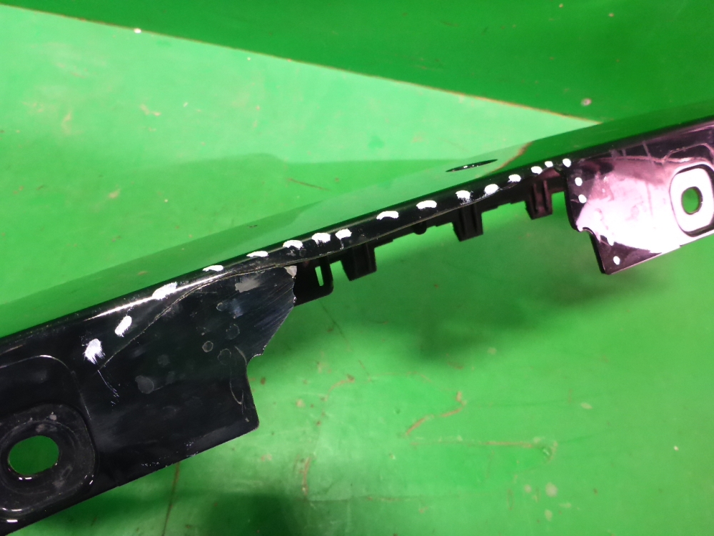 Накладка переднего бампера