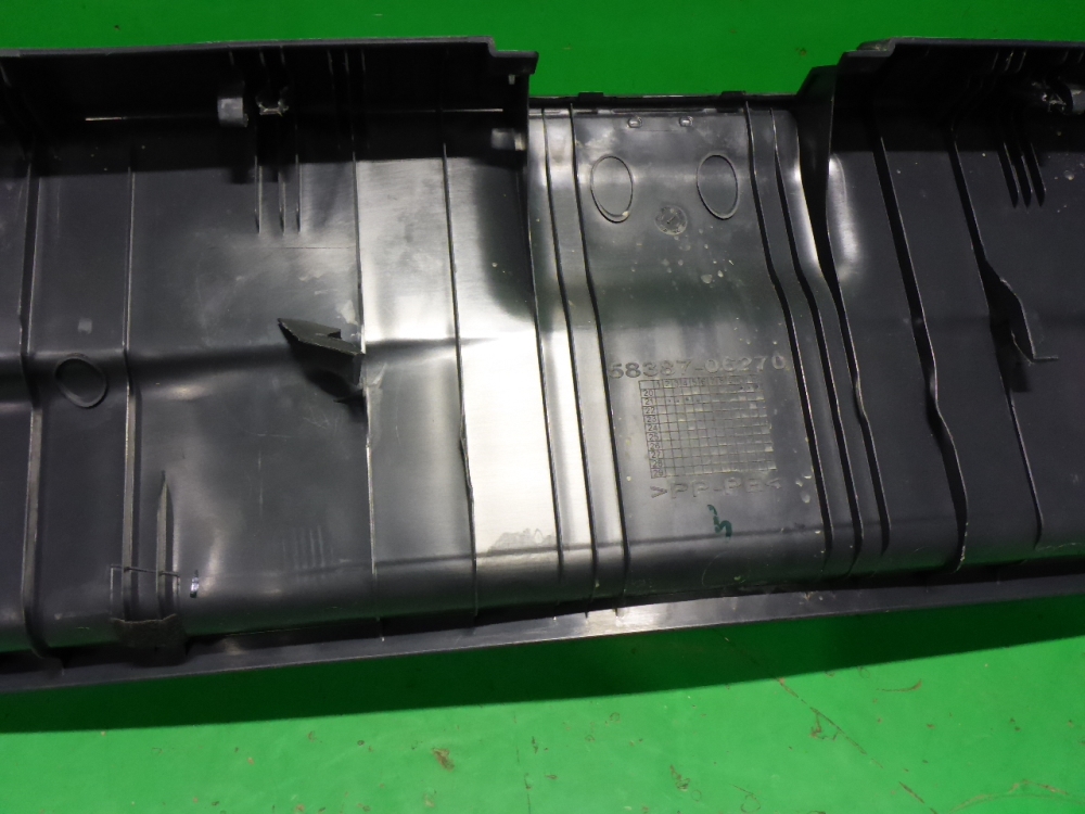 Обшивка багажника