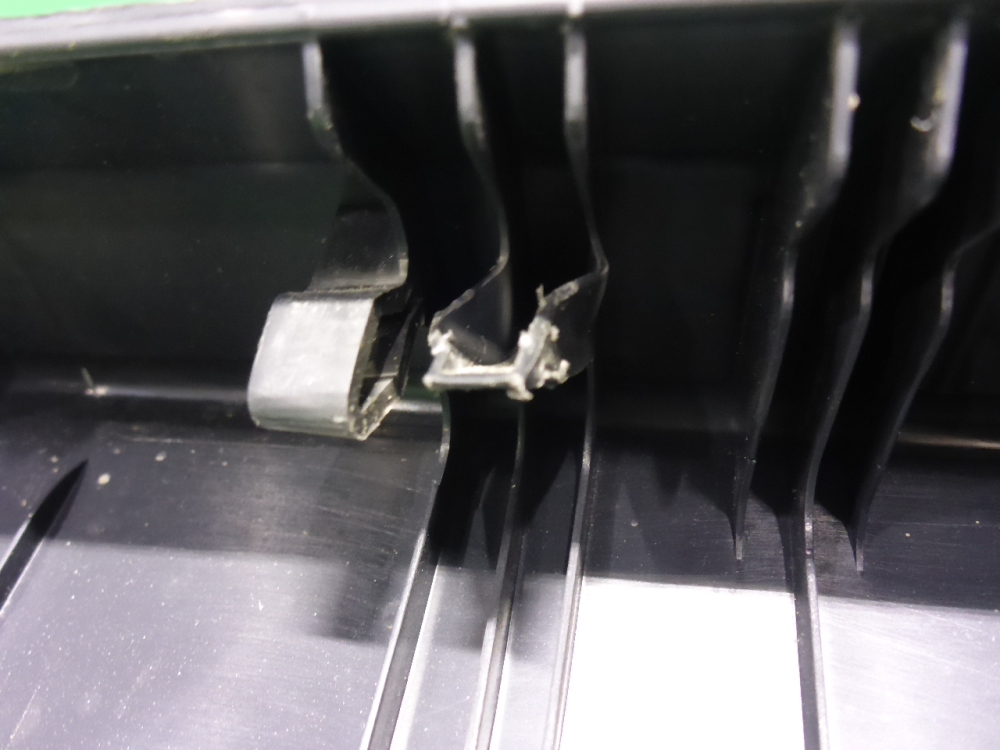 Обшивка багажника