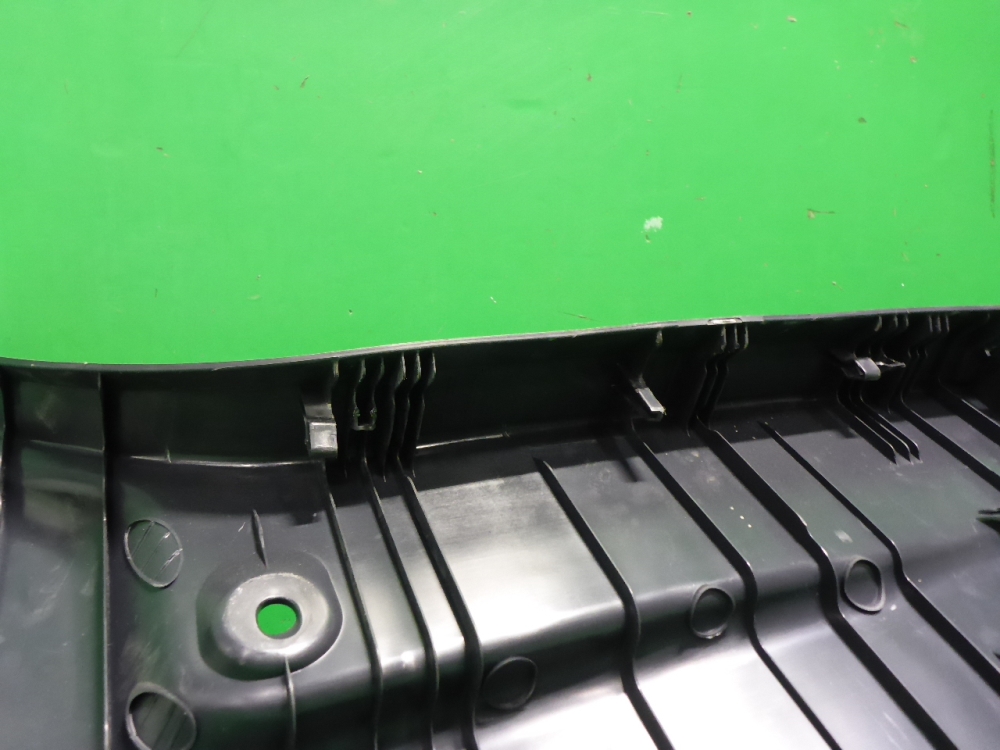 Обшивка багажника