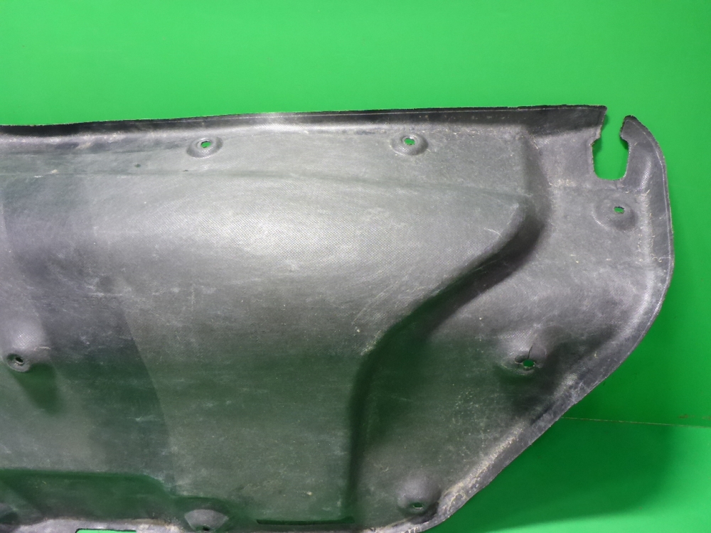 Обшивка крышки багажника