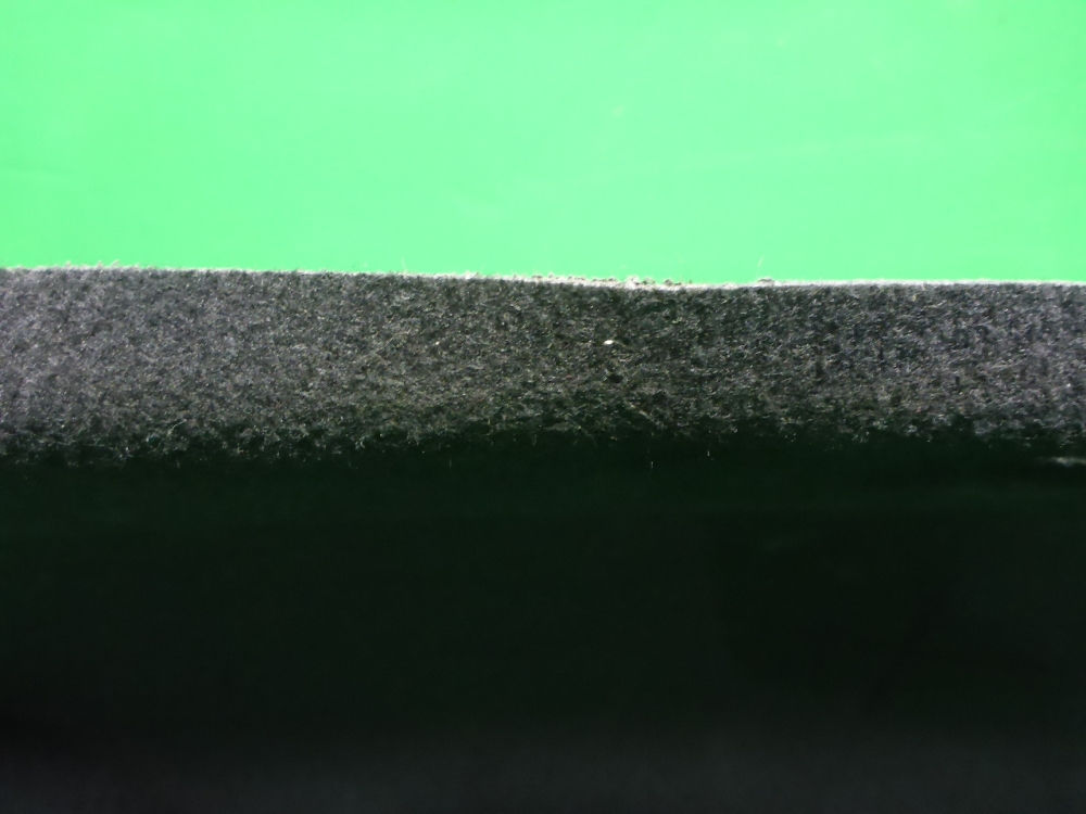 Обшивка крышки багажника