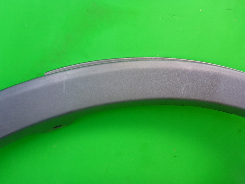 Накладка заднего крыла правого