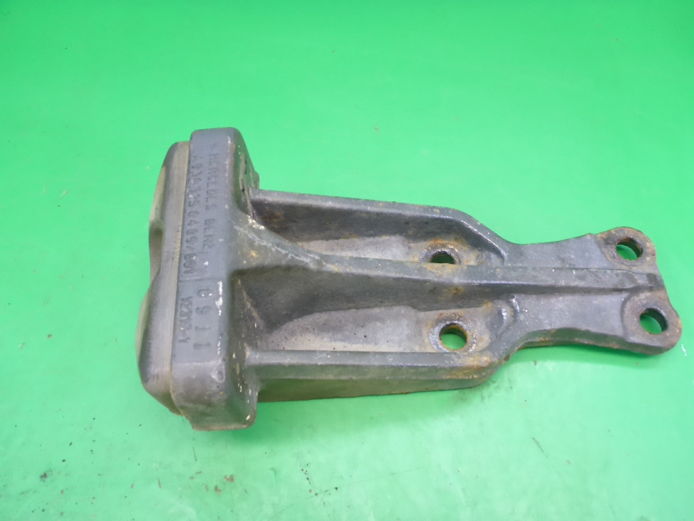 Отбойник задней рессоры