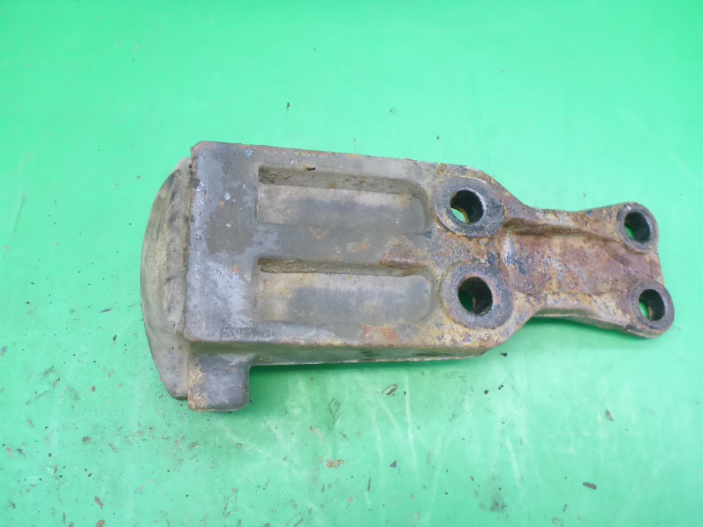 Отбойник задней рессоры