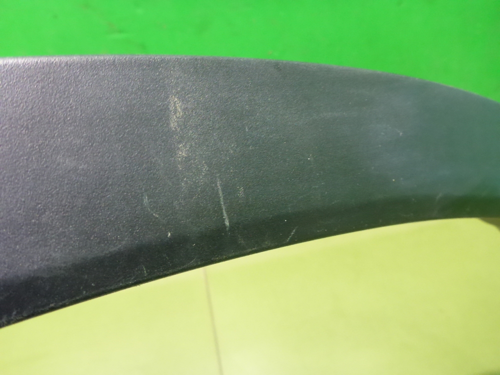 Накладка заднего крыла правого