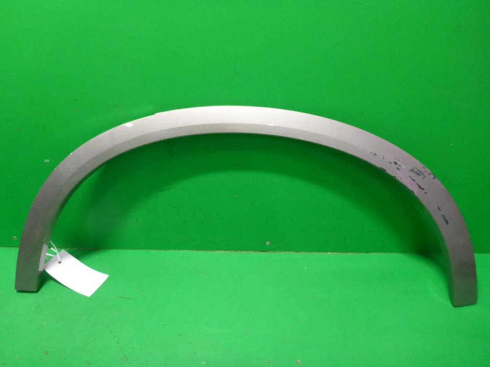 Накладка заднего крыла левого