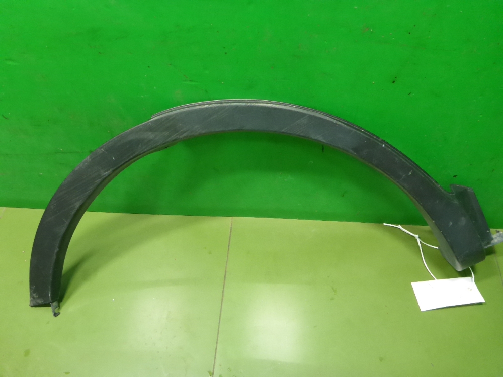 Накладка заднего крыла правого