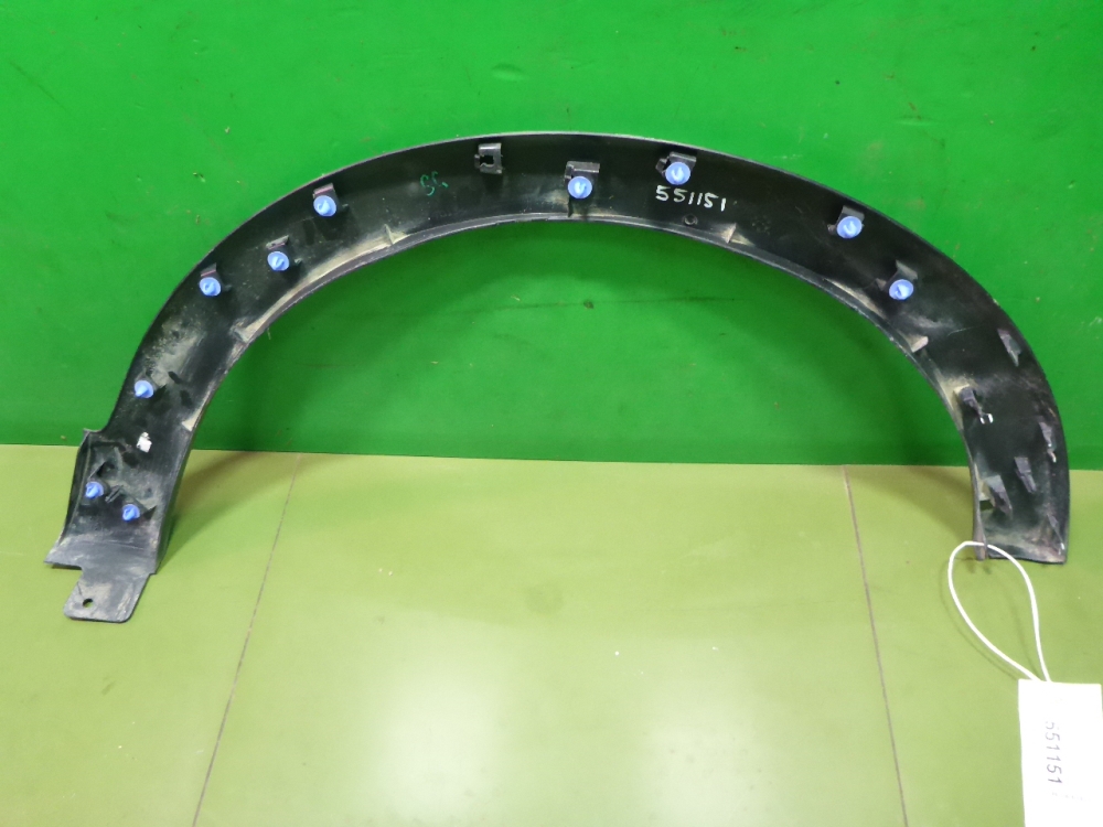 Накладка переднего крыла левого