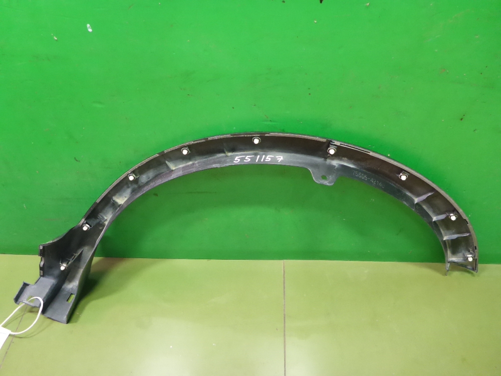 Накладка заднего крыла правого
