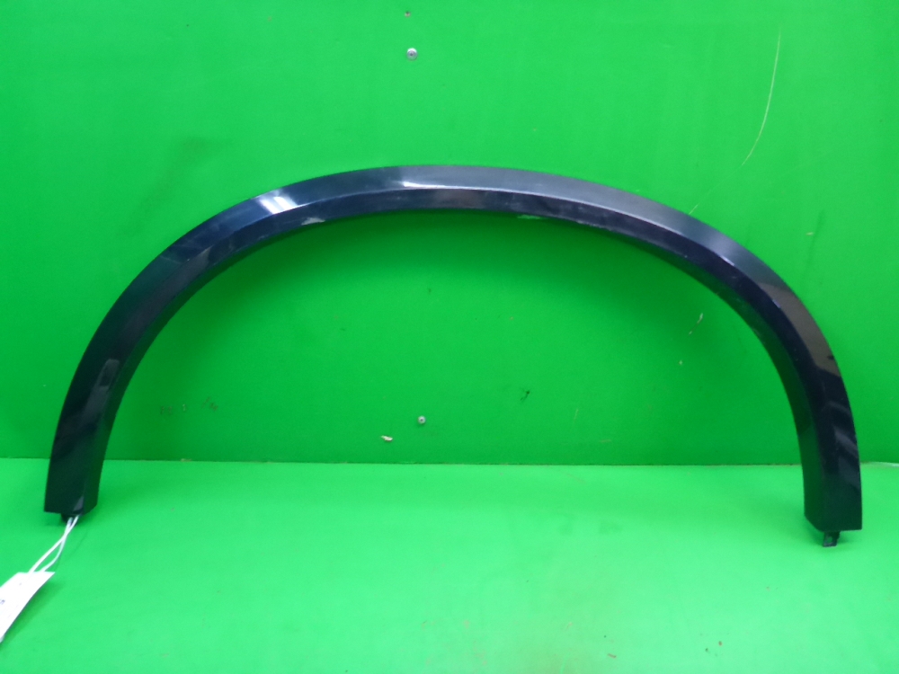 Накладка заднего крыла левого